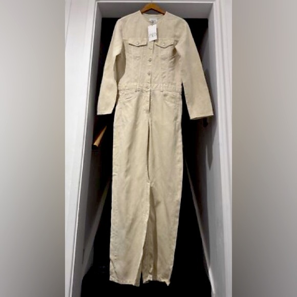 ZARA LONG FLOWY CREAM JUMPSUIT
SZ Large NWOT - Picture 6 of 6